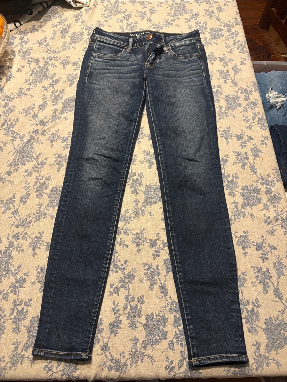 American Eagle Outfitters Women's Dark Blue Skinny Jeans